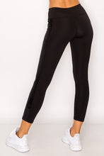Load image into Gallery viewer, Fleece-Lined Velour Accent Legging