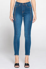 Load image into Gallery viewer, High-rise Zipper Detail Jeans