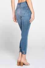 Load image into Gallery viewer, Ankle Back Button Skinny Jeans