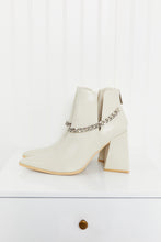 Load image into Gallery viewer, Cape Robbin Point the Way Chain Detail Ankle Booties