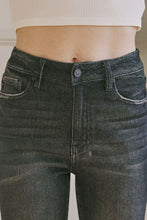 Load image into Gallery viewer, Kancan High Rise Raw Hem Cropped Jeans