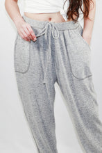 Load image into Gallery viewer, Mid-rise Knit Joggers