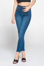 Load image into Gallery viewer, High-rise Zipper Detail Jeans