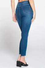 Load image into Gallery viewer, High-rise Zipper Detail Jeans