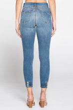 Load image into Gallery viewer, Ankle Back Button Skinny Jeans