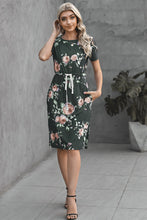 Load image into Gallery viewer, Pocketed Drawstring Casual Floral Dress