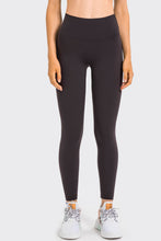 Load image into Gallery viewer, High Rise Crop Fitness Leggings
