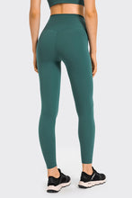 Load image into Gallery viewer, High Rise Crop Fitness Leggings