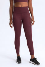 Load image into Gallery viewer, Thigh Pocket Active Leggings
