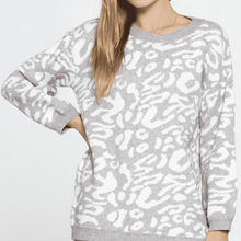 Load image into Gallery viewer, Leopard Print Sweater
