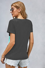 Load image into Gallery viewer, Color Block Panel Knotted T-Shirt
